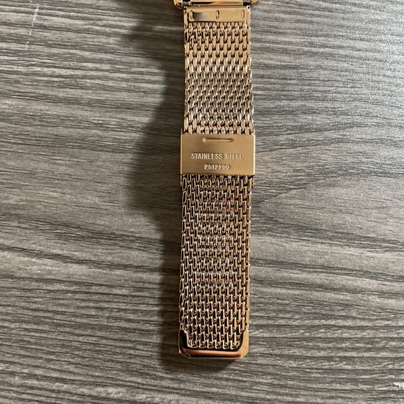 Michael Kors Watch - Picture 4 of 4